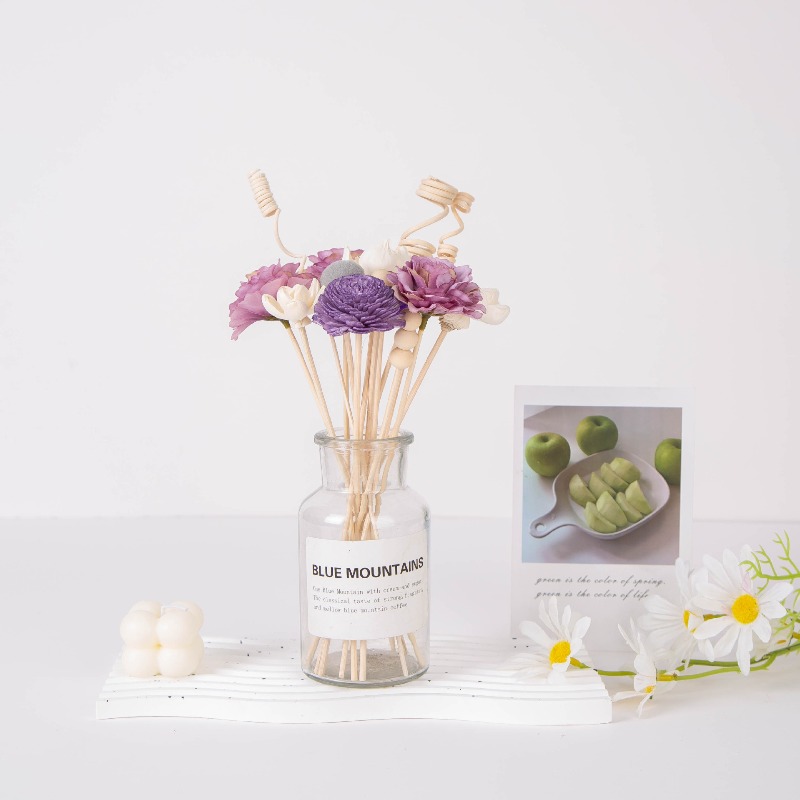 Rotan stokken en Sola bloemen  - Home One Bathroom recensie en prijs